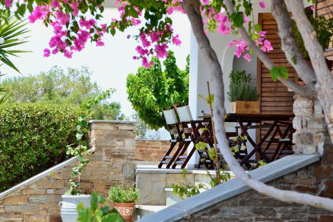 Beach House Set In A Beautiful Bay Karystos  Exterior foto