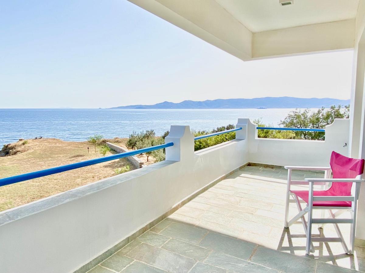 Beach House Set In A Beautiful Bay Karystos  Exterior foto